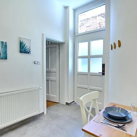 Cozy Apartment In The Heart Of Budapest Exterior photo